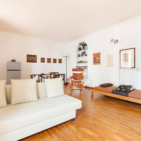 Cozy Apt With Balcony - Porta Romana District ميلان المظهر الخارجي الصورة